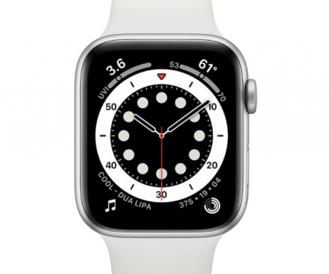Carcasă din aluminiu argintiu GPS Apple Watch 6 de 44 mm cu. Bandă sport albă (M00D3) folosită